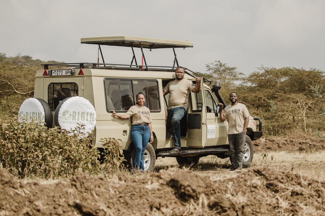 Expert driver-guide with private Tanzania safari operator